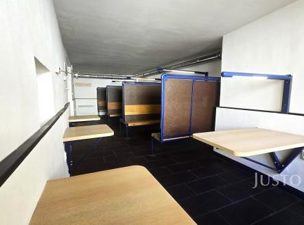 Pronájem - restaurace, 230 m²