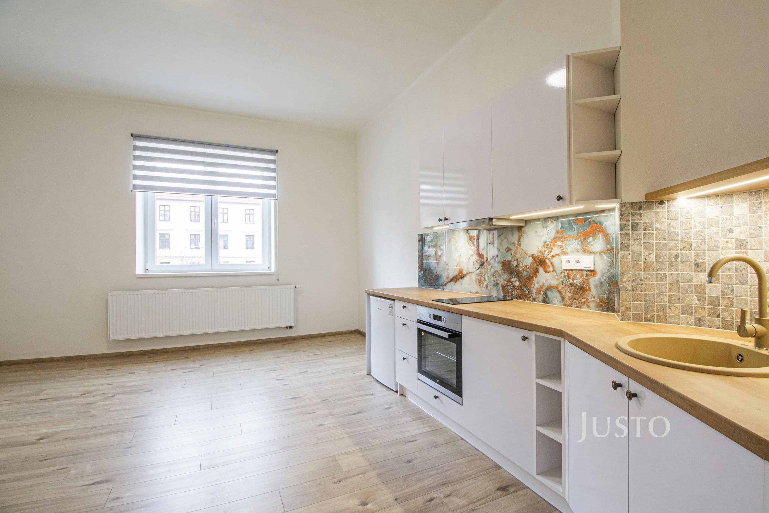 Pronájem 1+kk 37 m²