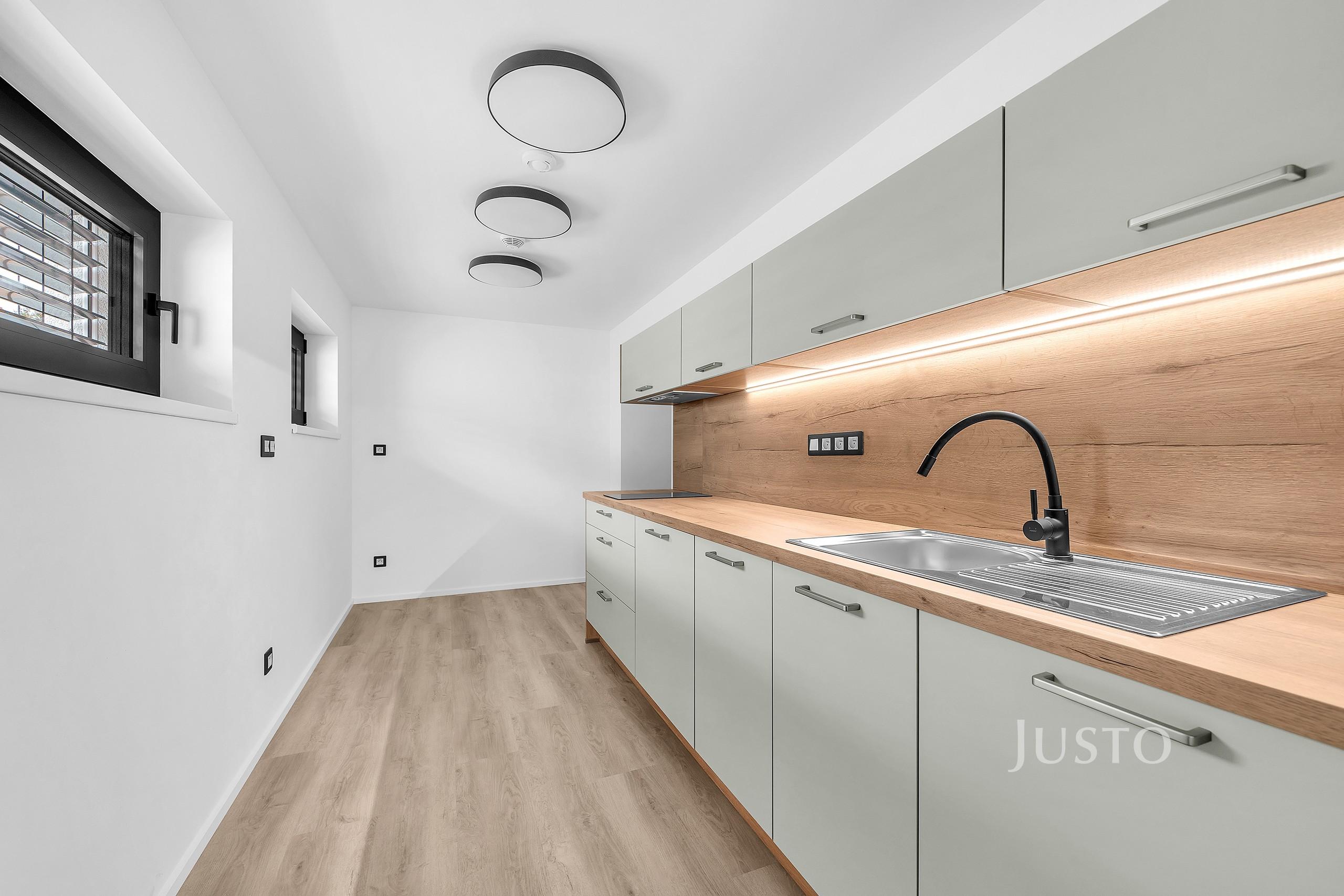 Pronájem studia 33 m² + parkování