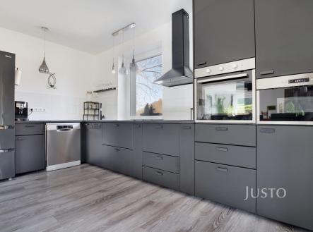 Prodej - dům/vila, 148 m²