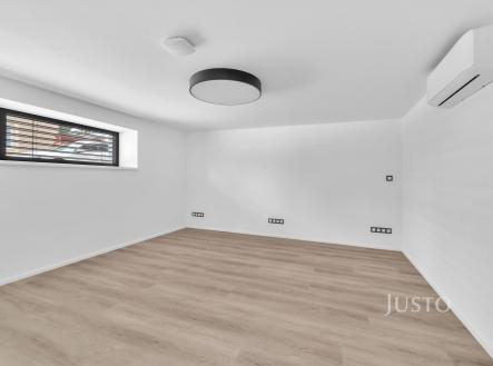 Pronájem - kanceláře, 33 m²