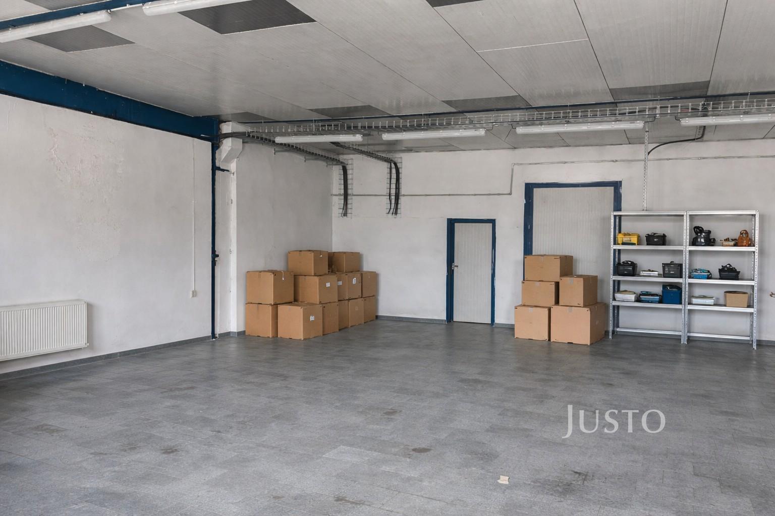 Pronájem skladů 140 m²