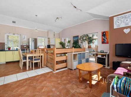 Prodej - dům/vila, 145 m²