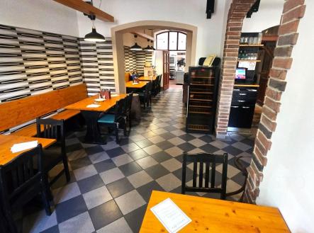 Pronájem - restaurace, 110 m²
