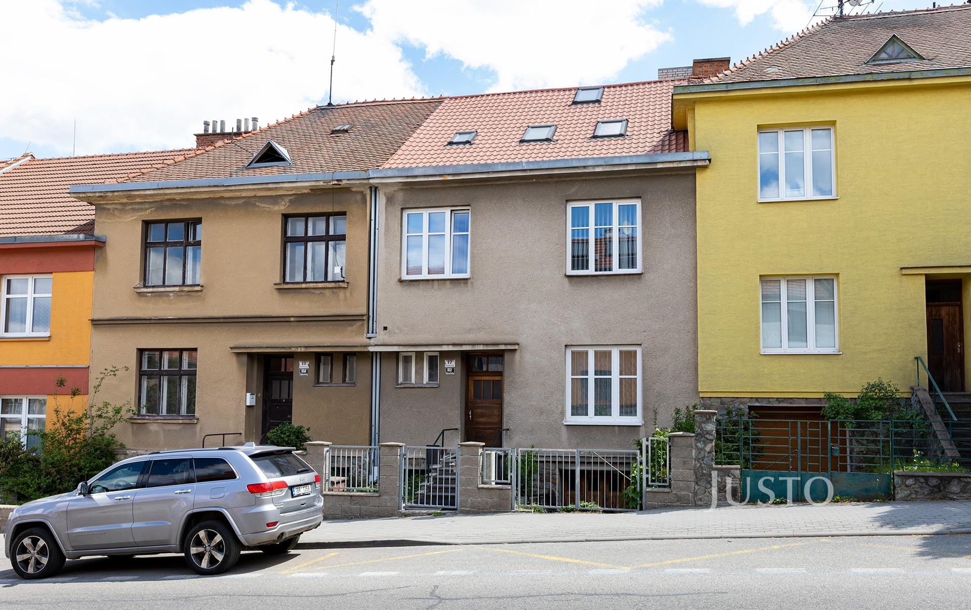 Prodej rodinného domu 225 m² s pozemkem 269 m² + terasa + balkón