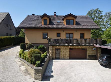 Prodej - dům/vila, 425 m²