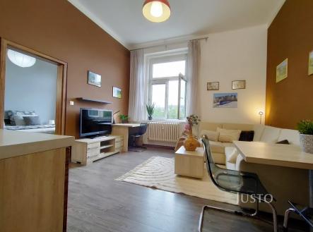 Pronájem bytu, 2+kk, 43 m²