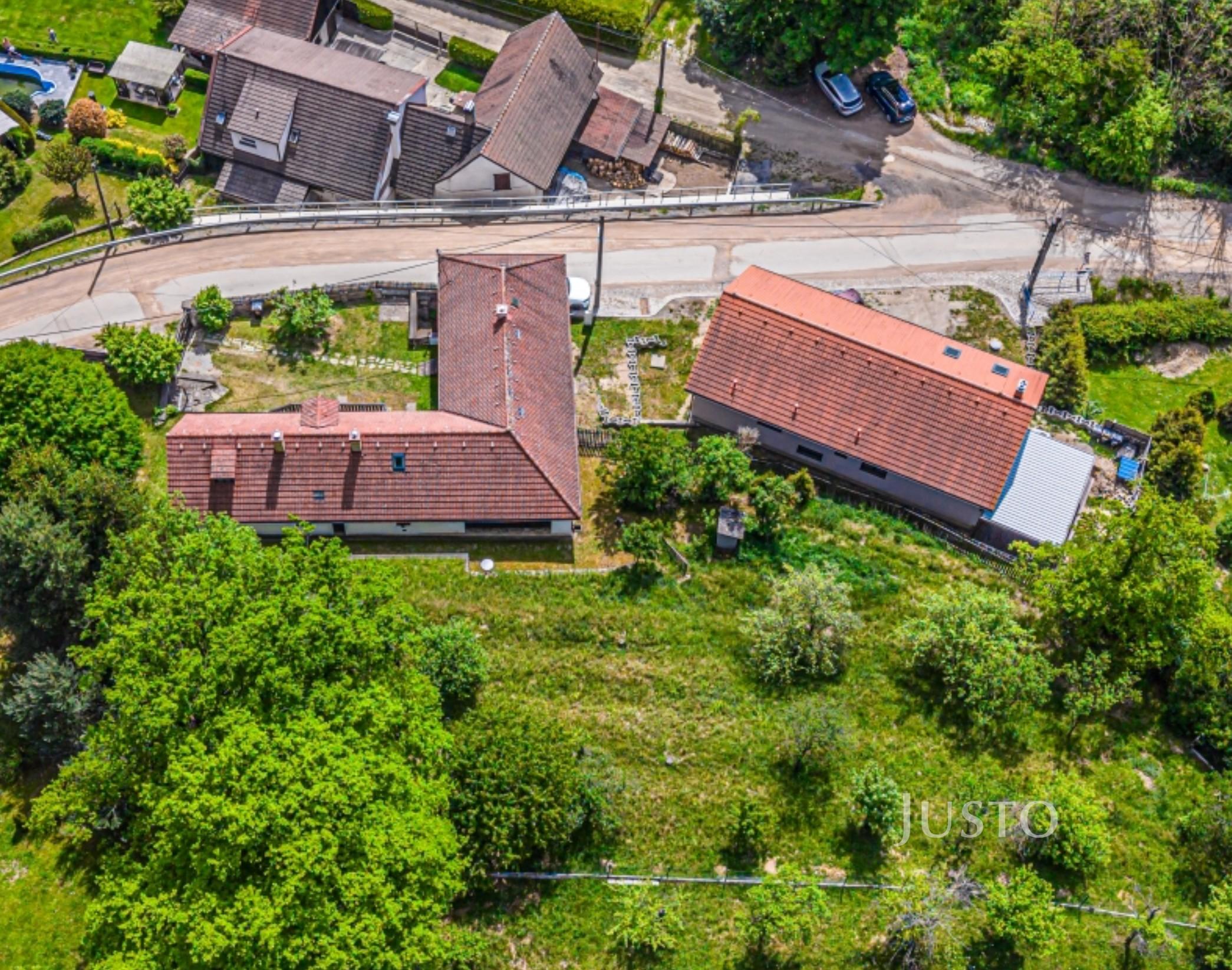 Prodej rodinného domu 137 m² s pozemkem 1588 m²