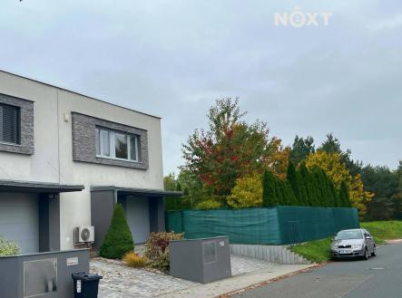 Pronájem - dům/vila, 160 m²