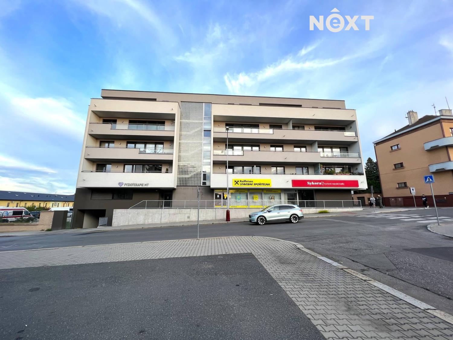 Pronájem komerční Obchodní prostory, 70㎡