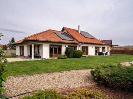 Prodej - dům/vila, 182 m²