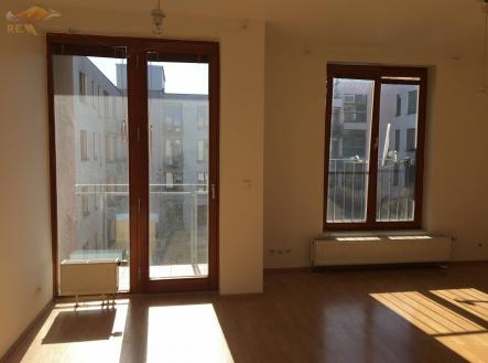 Pronájem bytu, 1+kk, 38 m²