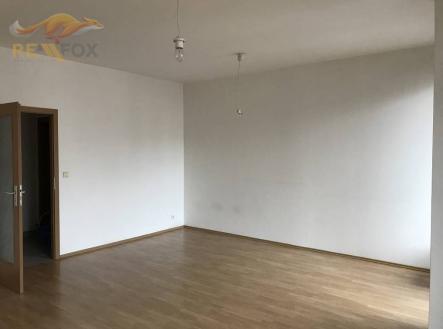 Pronájem bytu, 1+kk, 38 m²