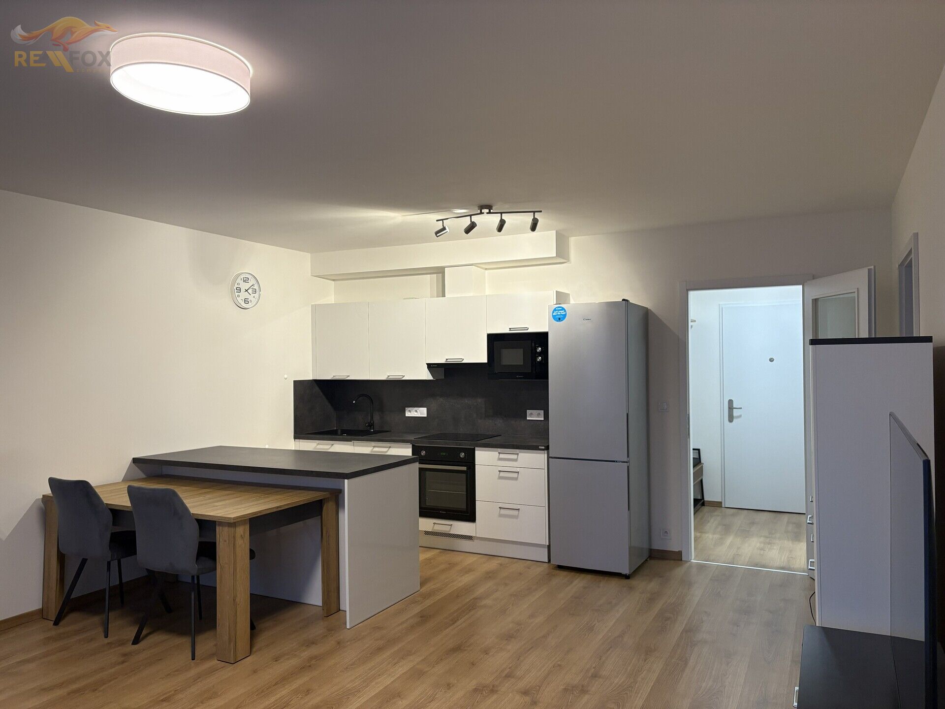 Pronájem bytu 2+kk, 60 m² – Praha, u metra Kolbenova