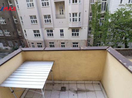 Balkon | Prodej bytu, 2+1, 63 m²