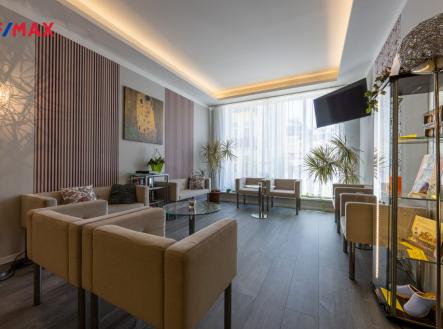 6u1a9420-hdr.jpg | Prodej - hotel, 2 963 m²