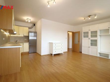 Obývací pokoj s kuchyňským koutem | Pronájem bytu, 2+kk, 63 m²