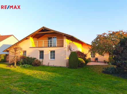 Prodej - dům/vila, 263 m² obrázek