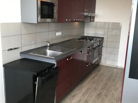 0a4d7fd7-4aab-44d3-9307-5efc8f8d8d47.jpg | Pronájem bytu, 3+1, 77 m²