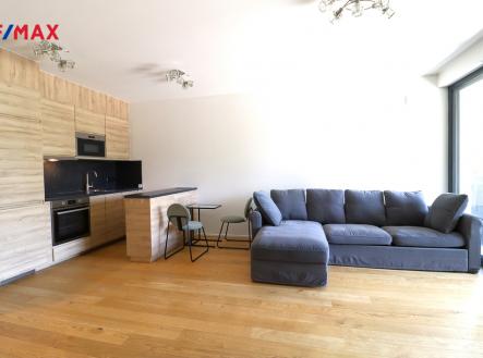 1.jpg | Pronájem bytu, 1+kk, 60 m²