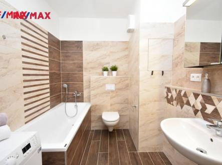 img_c8b0f99aef.jpg | Pronájem bytu, 2+kk, 50 m²