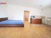 Pronájem bytu, 1+kk, 30 m²