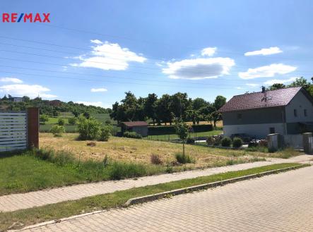 pozemek-2.jpg | Prodej - pozemek pro bydlení, 1 369 m²