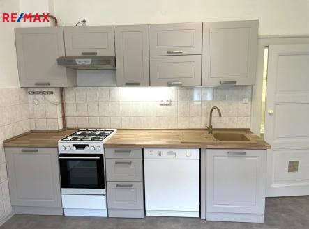 kuchyňská linka | Pronájem bytu, 2+kk, 52 m²