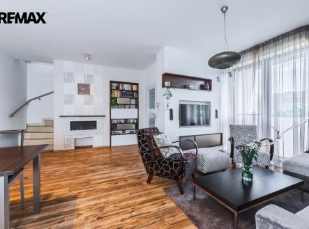 zlebek-lipolticka-dsc5948-hdr.jpg | Prodej - dům/vila, 202 m²