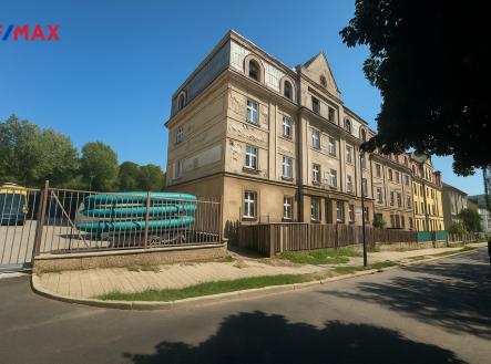 BD v ulici U jeslí, ÚL - centrum... | Prodej - nájemní dům, 1 106 m²