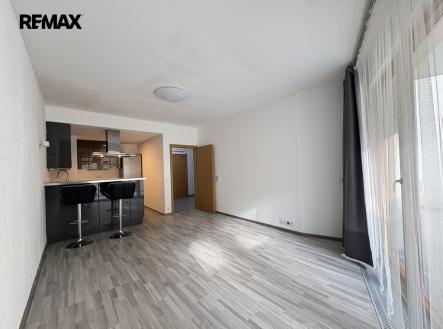 Obývací pokoj s kuchyňským koutem | Prodej bytu, 2+kk, 74 m²