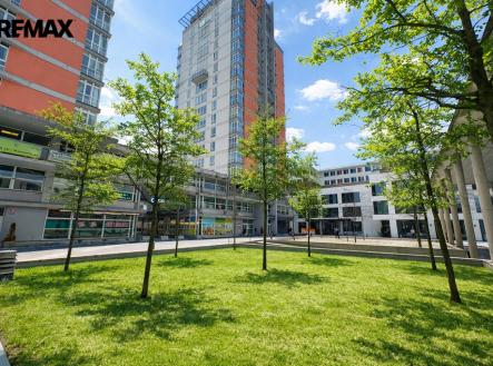 Venkovní pohled na dům | Prodej bytu, 1+kk, 40 m²