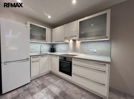 1.jpg | Pronájem bytu, 2+kk, 45 m²