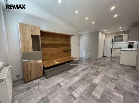 2.jpg | Pronájem bytu, 2+kk, 45 m²