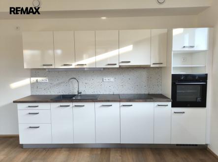 img-20241230-131707.jpg | Pronájem bytu, 2+kk, 67 m²