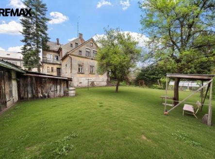 pohled ze zahrady | Prodej - dům/vila, 416 m²