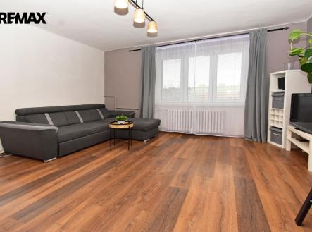 velmi prostorný obývací pokoj | Pronájem bytu, 2+1, 55 m²