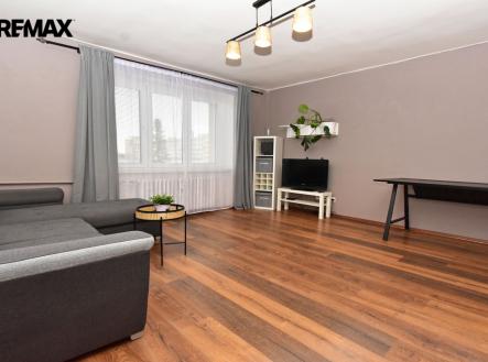 velmi prostorný obývací pokoj | Pronájem bytu, 2+1, 55 m²
