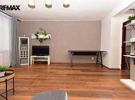 velmi prostorný obývací pokoj | Pronájem bytu, 2+1, 55 m²