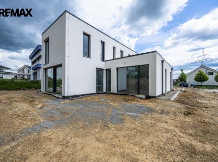 Pohled na hlavní obytnou část domu - aktuální stav. | Prodej - dům/vila, 230 m²