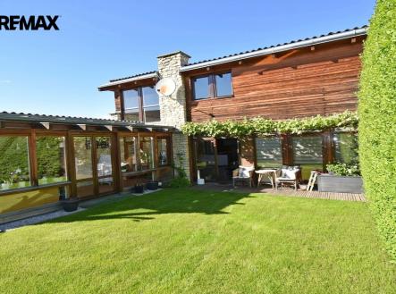Zahrada u domu. | Pronájem - dům/vila, 164 m²