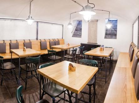 . | Prodej - restaurace, 107 m²