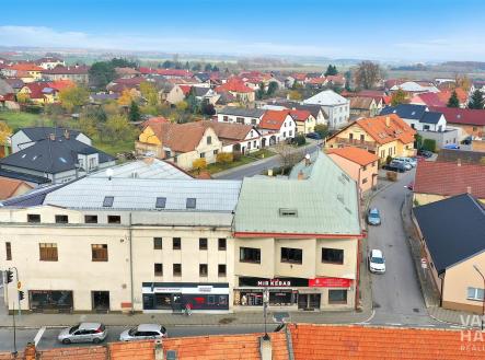 . | Prodej - nájemní dům, 690 m²