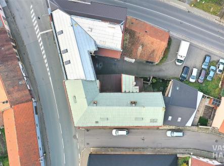 . | Prodej - nájemní dům, 690 m²