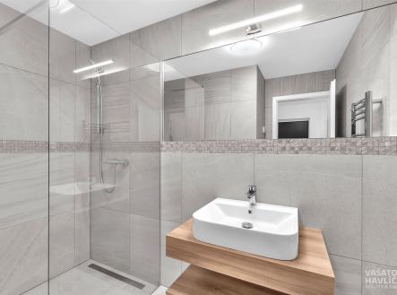 . | Pronájem bytu, 2+kk, 63 m²