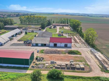 Prodej - komerční objekt, průmyslový areál, 3 000 m² obrázek