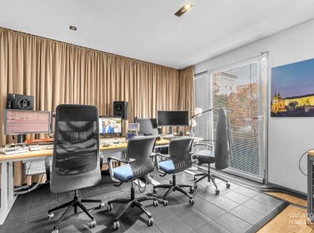 . | Pronájem bytu, 3+kk, 100 m²