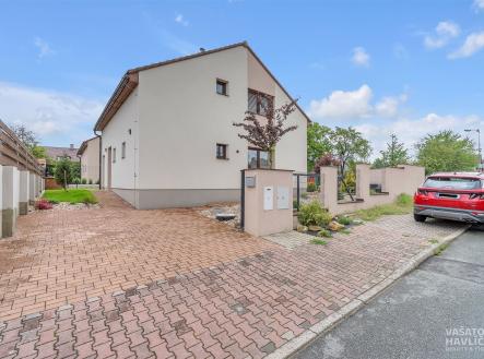 . | Pronájem - dům/vila, 138 m²