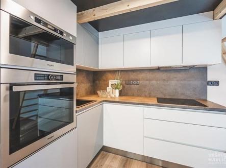 . | Pronájem bytu, 1+kk, 45 m²