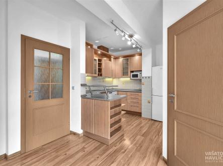 . | Pronájem bytu, 3+kk, 73 m²